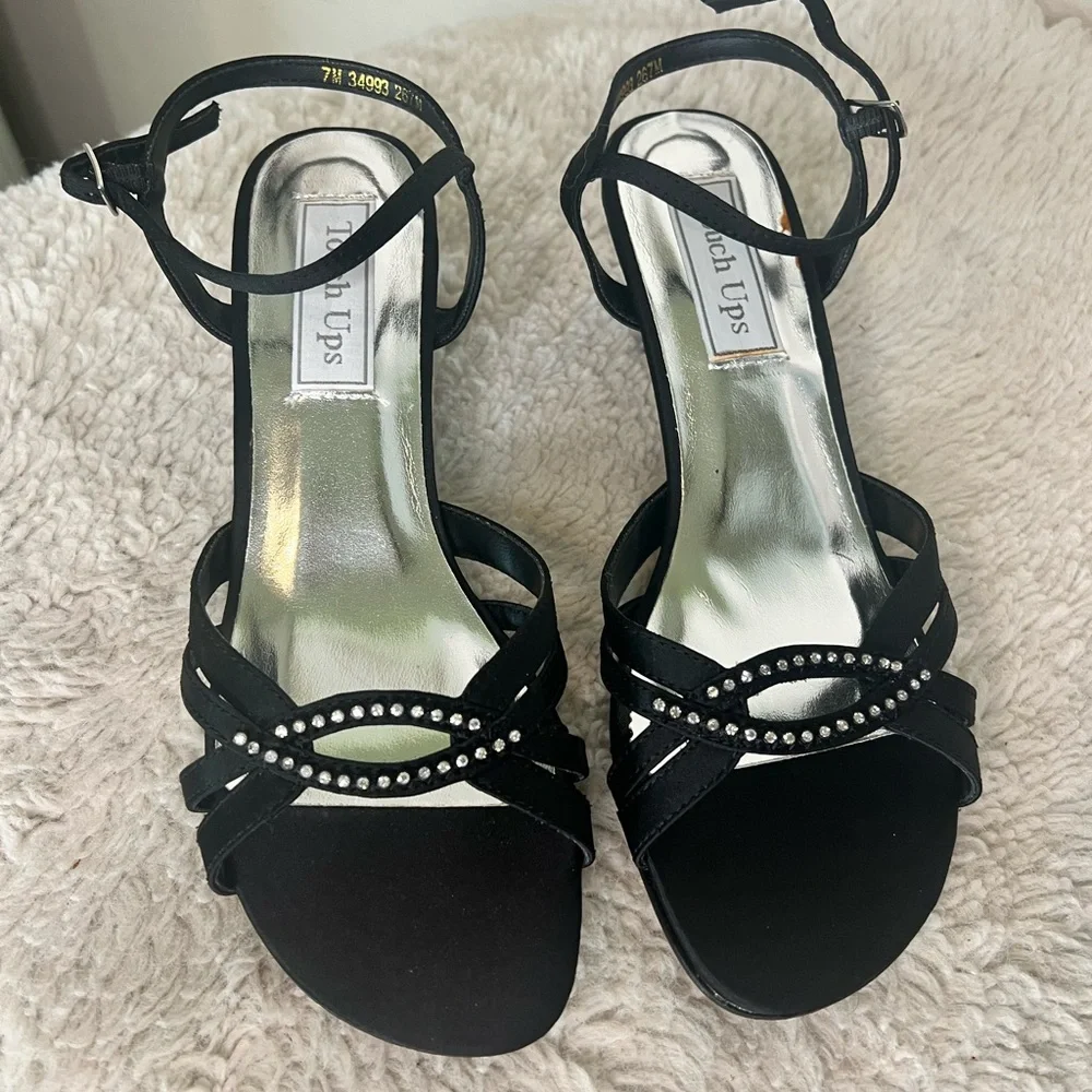 NEVER WORN Dakota Touch Ups NIB 7 black rhinestone - Picture 2 of 6